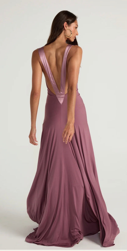 Ance gria Rosa gown