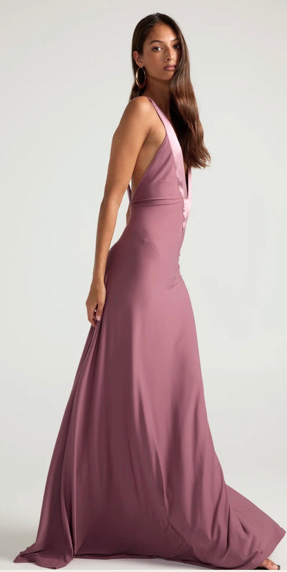 Ance gria Rosa gown